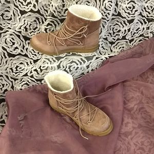 8 1/2 Brown Fur Boots Faux Fur